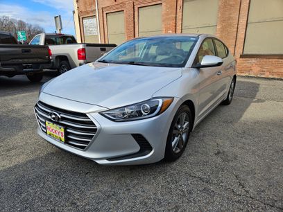 Used 2017 Hyundai Elantra SE