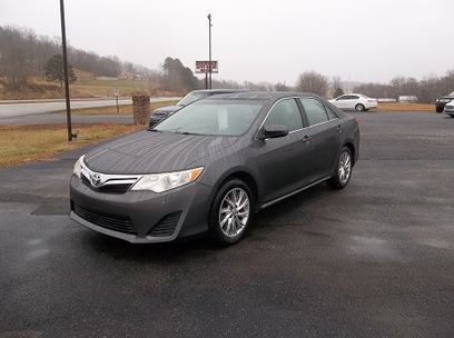 Used 2014 Toyota Camry LE