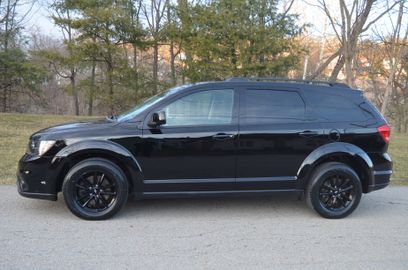 Used 2019 Dodge Journey SE