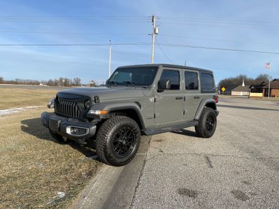 Used 2018 Jeep Wrangler Unlimited Sahara