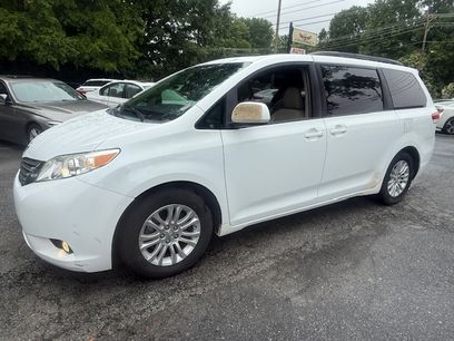 Used 2014 Toyota Sienna XLE