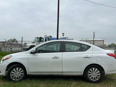 Used 2018 Nissan Versa SV