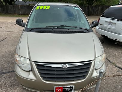 Used 2005 Chrysler Town & Country LX