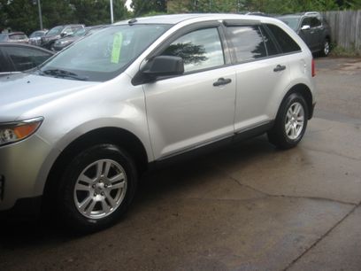 Used 2011 Ford Edge SE