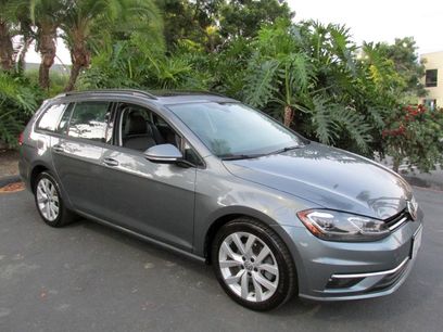 Used 2019 Volkswagen Golf SE