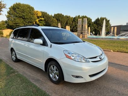 Used 2009 Toyota Sienna XLE