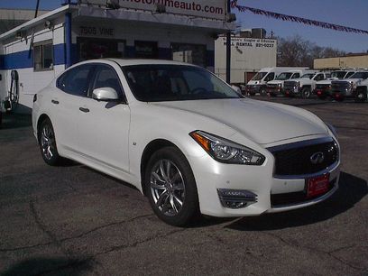 Used 2016 INFINITI Q70 Premium