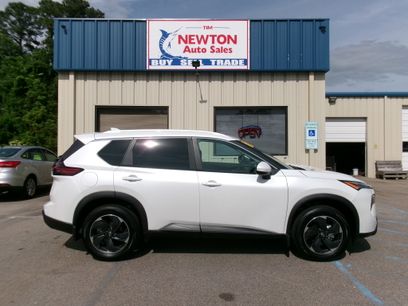 Used 2024 Nissan Rogue SV