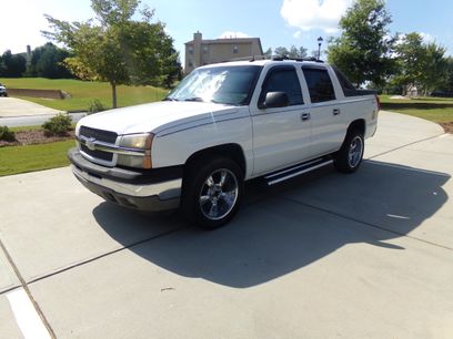 Used 2005 Chevrolet Avalanche LS