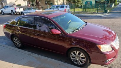 Used 2010 Toyota Avalon XLS