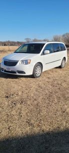 Used 2016 Chrysler Town & Country Touring