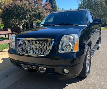 Used 2014 GMC Yukon XL Denali