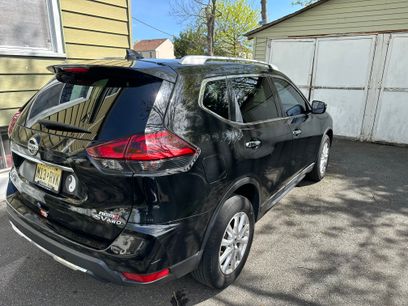 Used 2020 Nissan Rogue SV