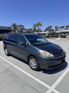 Used 2005 Toyota Sienna CE