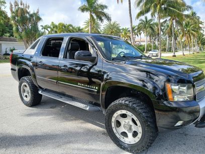 Used 2009 Chevrolet Avalanche LT