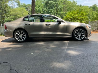 Used 2020 Volvo S60 T6 Momentum w/ Protection Package