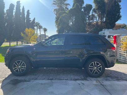 Used 2018 Jeep Grand Cherokee Trailhawk w/ Trailhawk Luxury Group