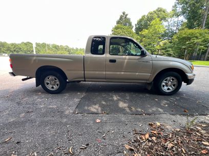 Used 2004 Toyota Tacoma 2WD Xtracab