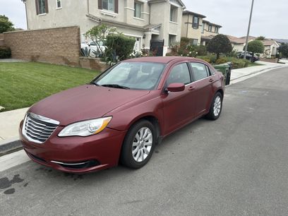 Used 2013 Chrysler 200 Touring w/ S Exterior Appearance Pkg
