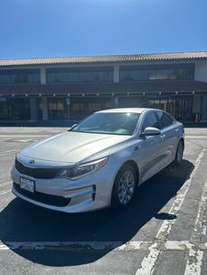 Used 2016 Kia Optima LX w/ Option Group 014