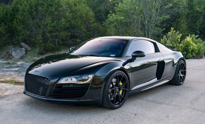 Used 2010 Audi R8 V10