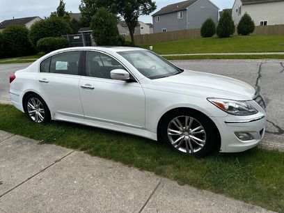 Used 2012 Hyundai Genesis 3.8 w/ Premium Pkg