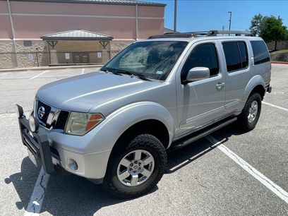 Used 2005 Nissan Pathfinder LE