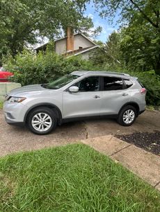 Used 2014 Nissan Rogue SV