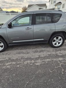Used 2013 Jeep Compass Latitude w/ Sun/Sound Group