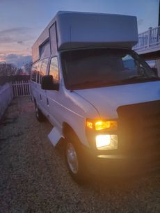 Used 2009 Ford E-350 and Econoline 350 Extended Super Duty