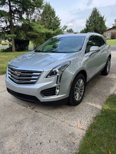 Used 2017 Cadillac XT5 Luxury w/ Driver Awareness Package