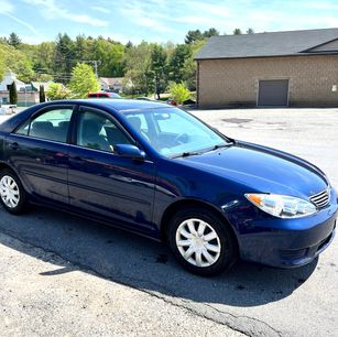 Used 2005 Toyota Camry LE