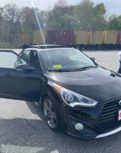 Used 2015 Hyundai Veloster Turbo w/ Option Group 04