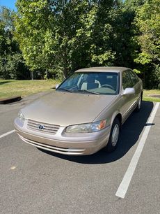 Used 1999 Toyota Camry LE