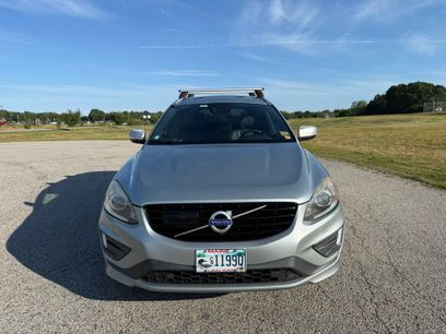 Used 2017 Volvo XC60 T6 R-Design w/ Climate Package