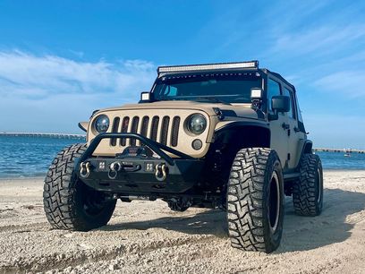 Used 2010 Jeep Wrangler Unlimited Rubicon w/ Trailer Tow Group