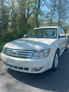 Used 2009 Ford Taurus SE
