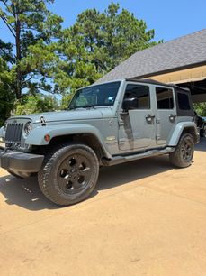 Used 2014 Jeep Wrangler Unlimited Sahara w/ Connectivity Group