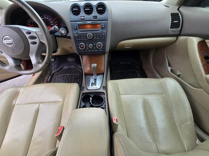 Used 2007 Nissan Altima 3.5 SE w/ XM Premium Pkg