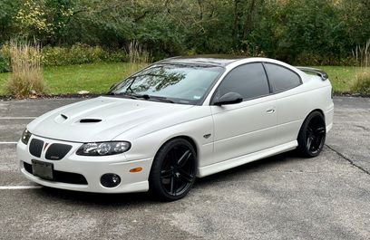 The 2004-2006 Pontiac GTO Is a Real Muscle Car - Autotrader