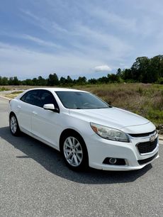 Used 2015 Chevrolet Malibu LT