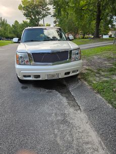 Used 2003 Cadillac Escalade AWD