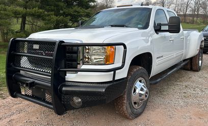 Used 2011 GMC Sierra 3500 SLT w/ SLT Convenience Package