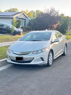 Used 2017 Chevrolet Volt Premier w/ Driver Confidence II Package