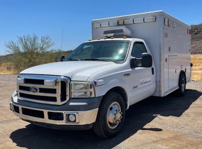 Used 2006 Ford F350 2WD Regular Cab DRW Super Duty