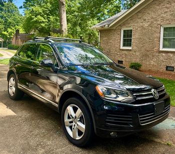 Used 2011 Volkswagen Touareg Executive