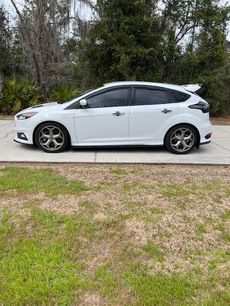 Used 2017 Ford Focus ST
