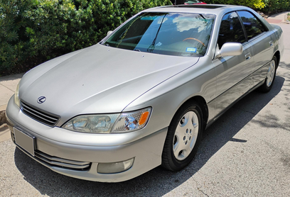 Used 2000 Lexus ES 330