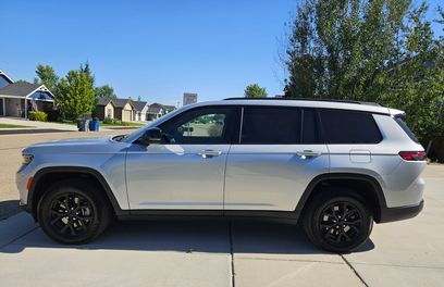 Used 2024 Jeep Grand Cherokee L Laredo
