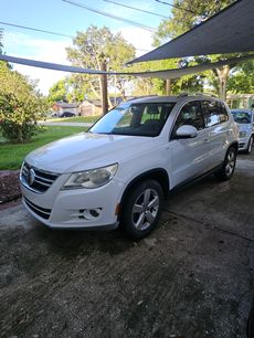 Used 2010 Volkswagen Tiguan Wolfsburg Edition